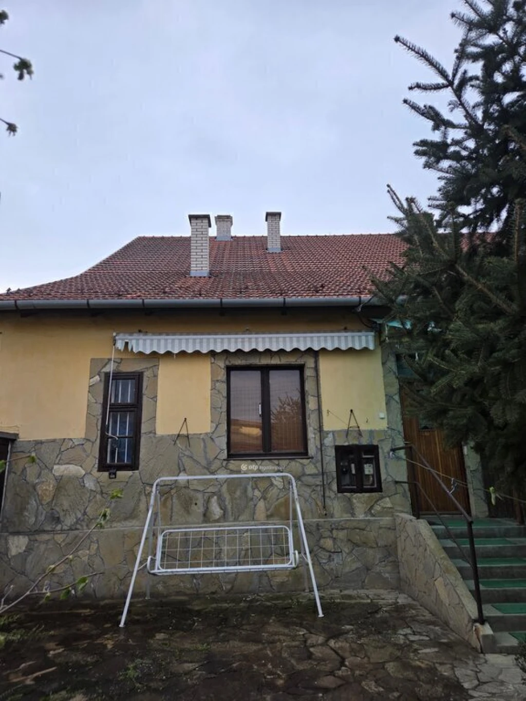 Eladó Lakás, Mezőhegyes