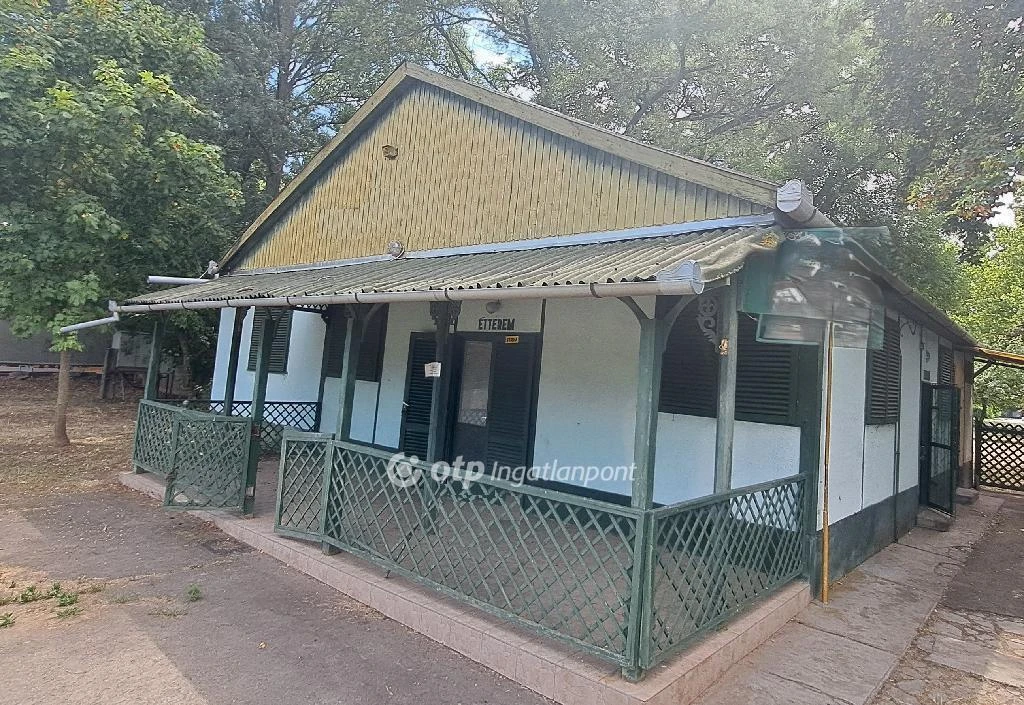 Eladó Söröző, Mezőkovácsháza