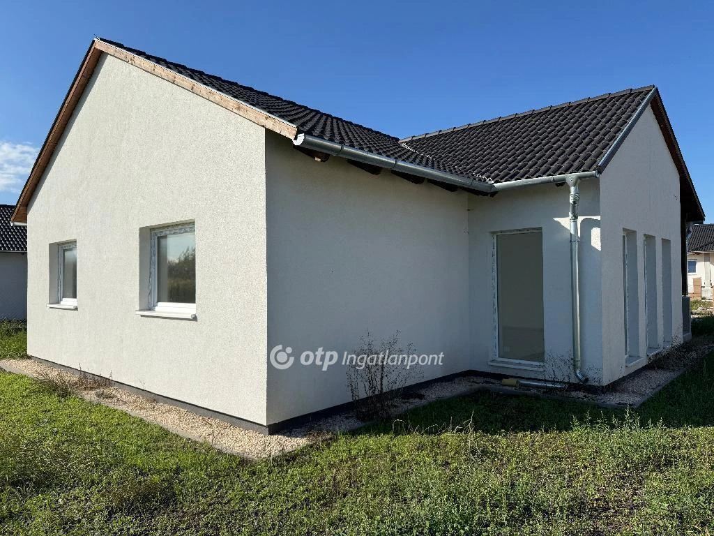 Eladó Ház, Ráckeve