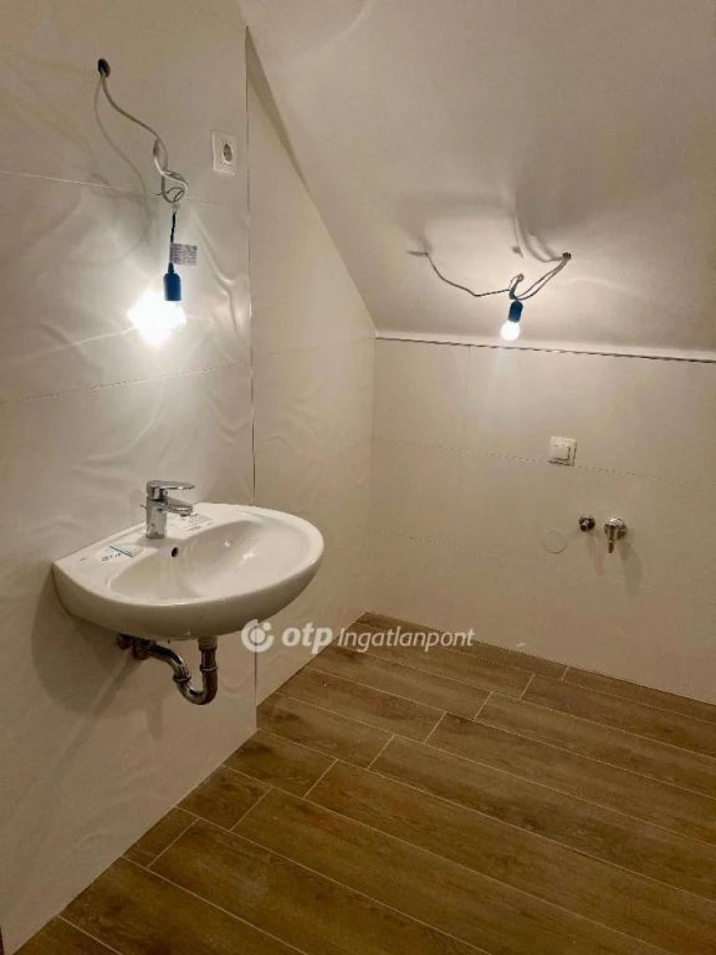 Eladó Lakás, Budapest 8. ker.