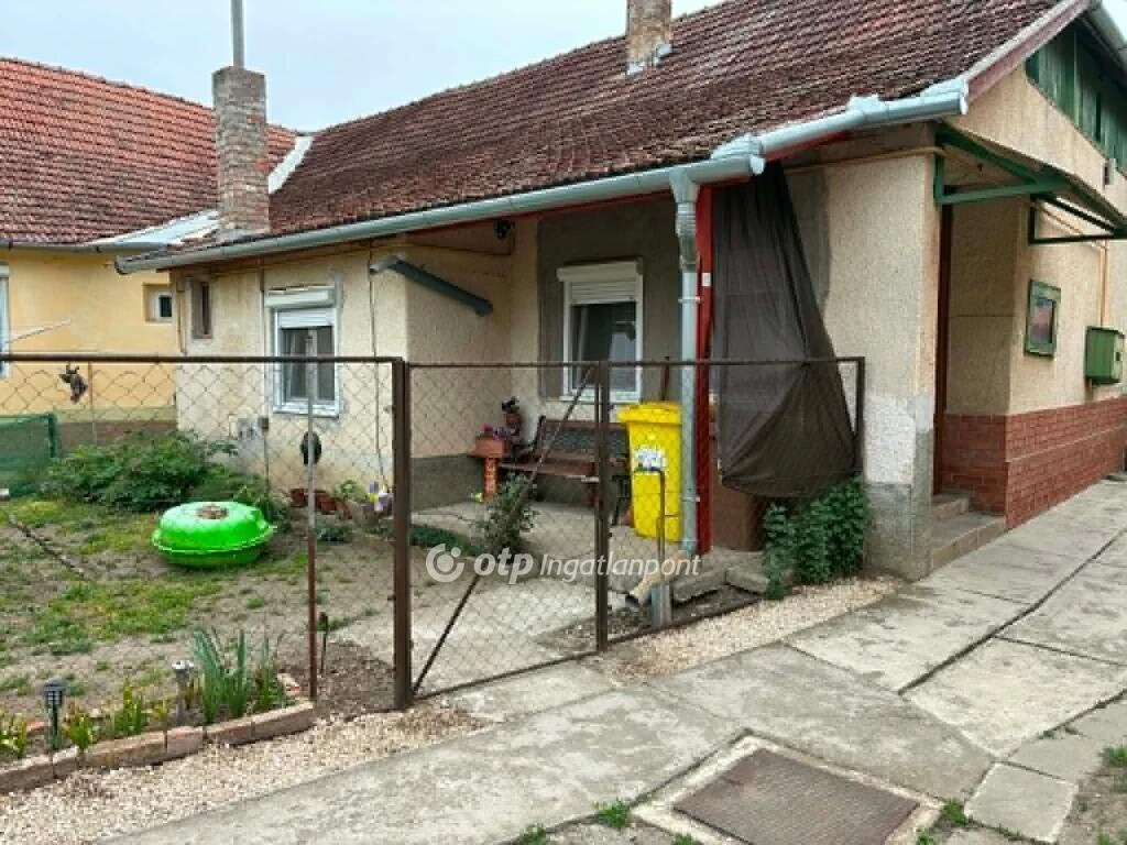 Eladó Ház, Mezőkovácsháza