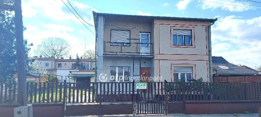 Eladó Ház, Tiszaföldvár