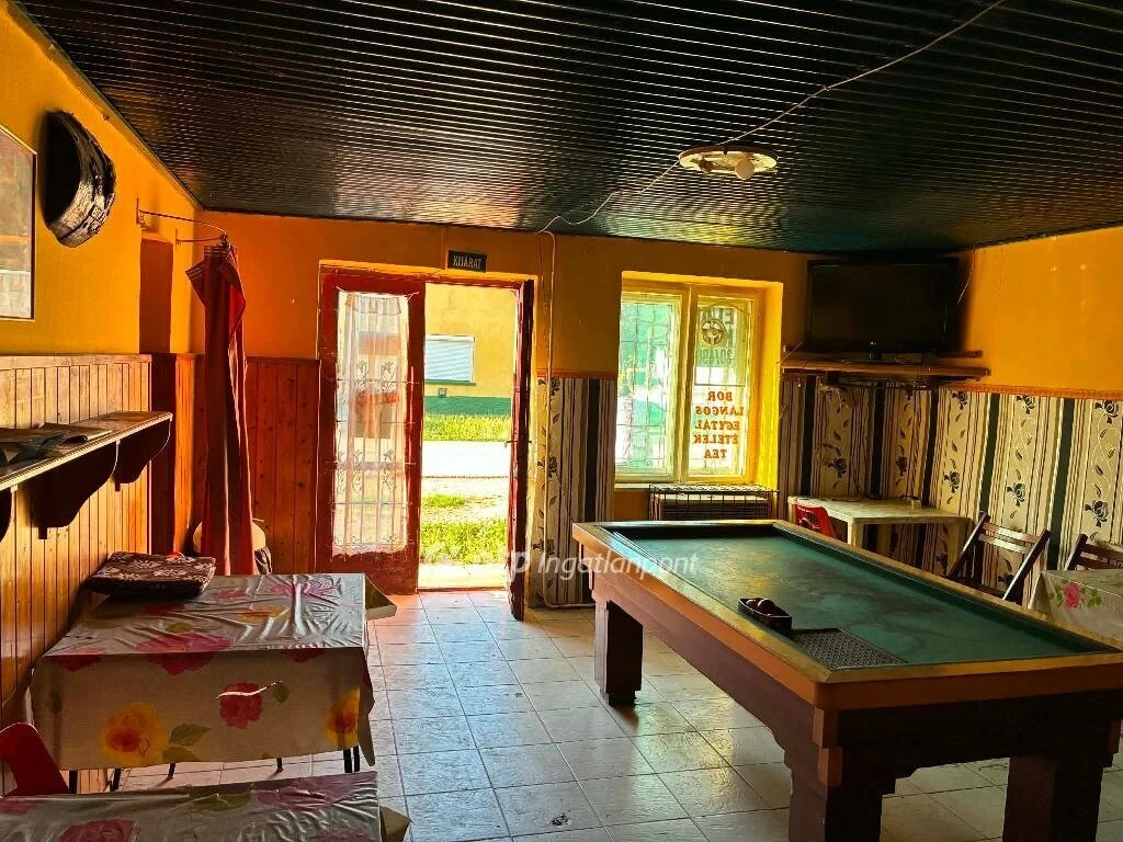 Eladó Pub, Mezőkovácsháza