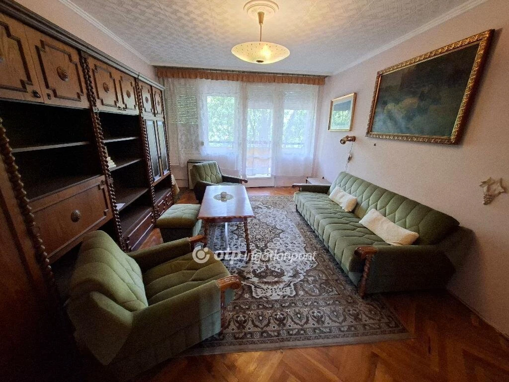 Eladó Lakás, Csongrád