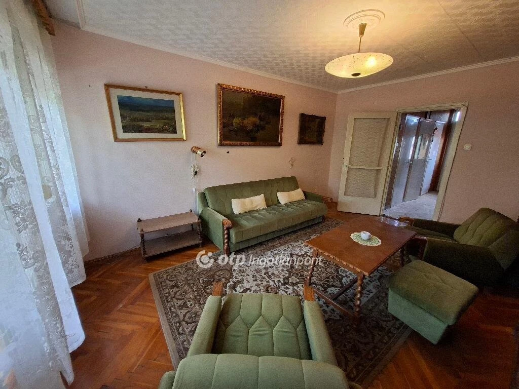 Eladó Lakás, Csongrád