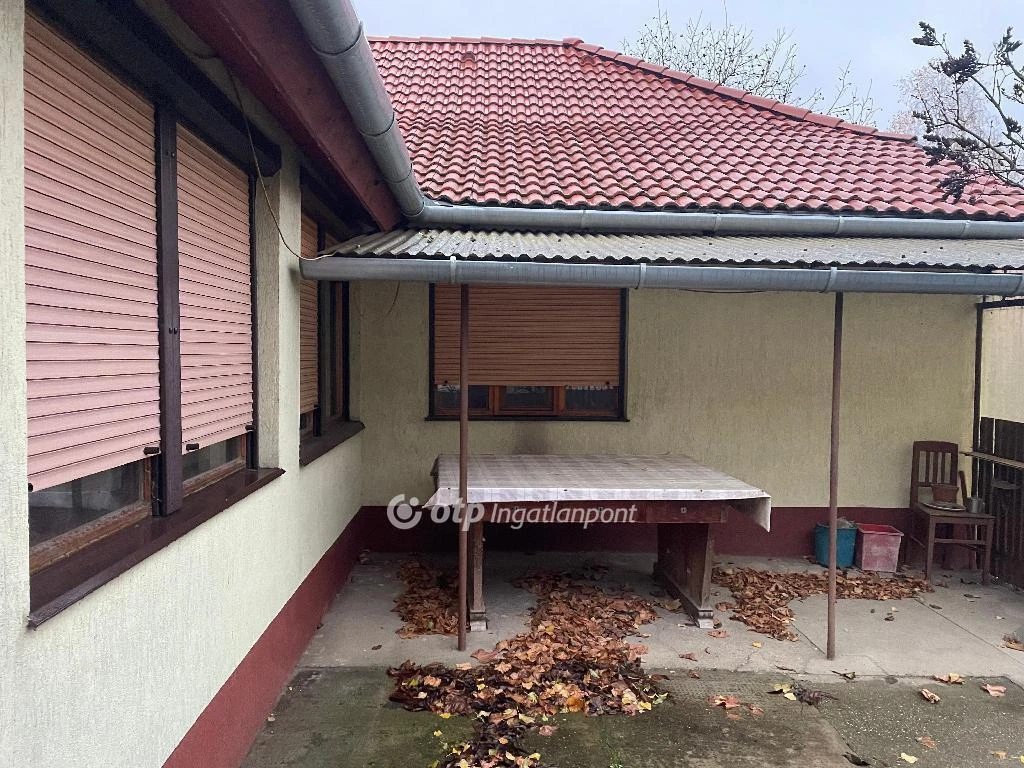 Eladó Ház, Cserkeszőlő