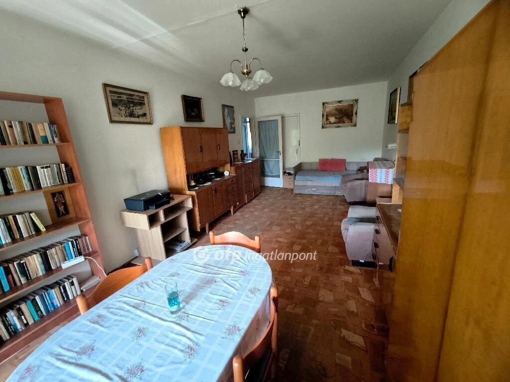 Eladó Lakás, Szeged