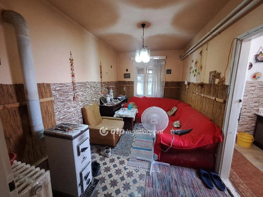 Eladó Ház, Apátfalva