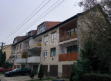 c3-1-name c2-19-name, Vác, Gombási úti lakótelep, Tetőtéri lakás saját ízlés szerint
