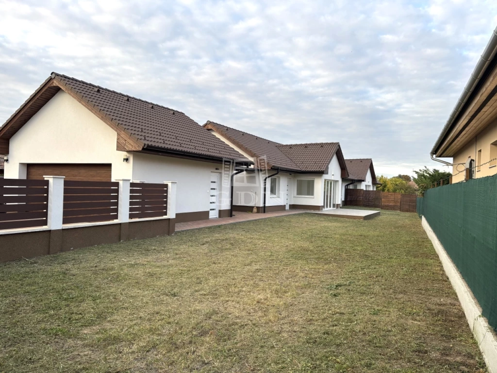 Eladó ikerház, Albertirsa, Irsa, ÚJ ÉPÍTÉSŰ 100%-os készültséggel!