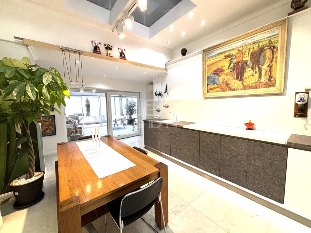 Eladó családi ház, Üllő, Központ közelében, felújított ház.