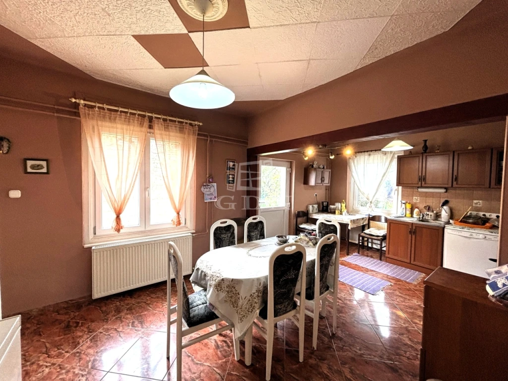 c3-1-name c2-1-name, Úri, Falusi Csokra alkalmas!