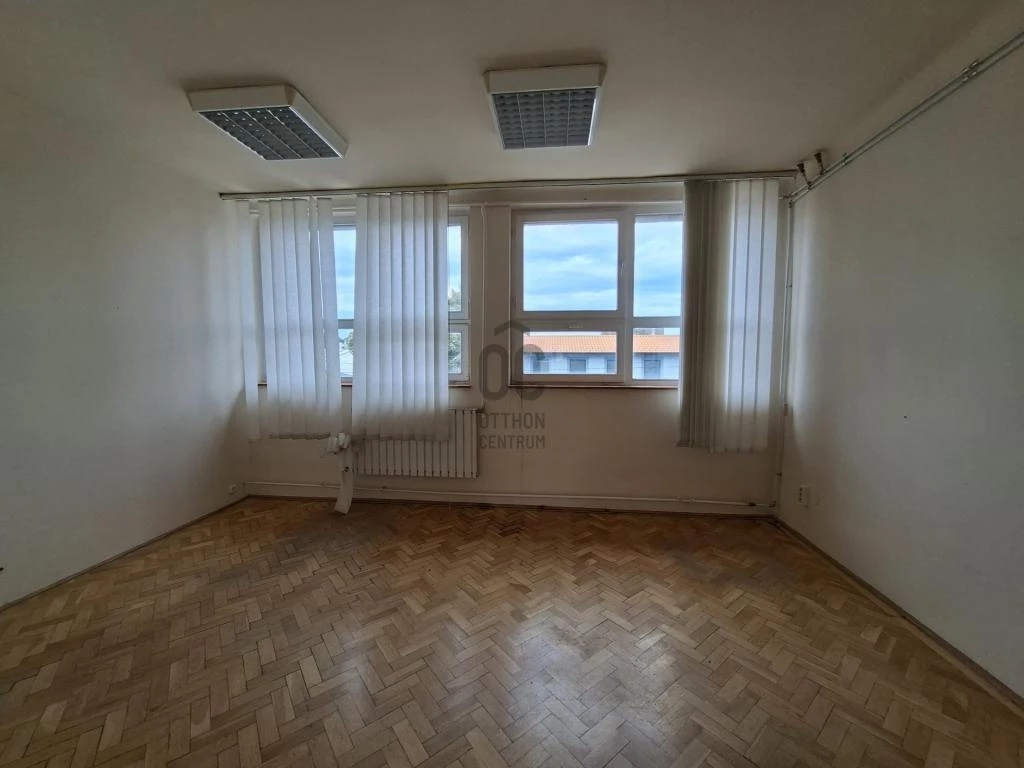 For rent office, office block, Budapest XXI. kerület, Gyártelep, Farönk utca