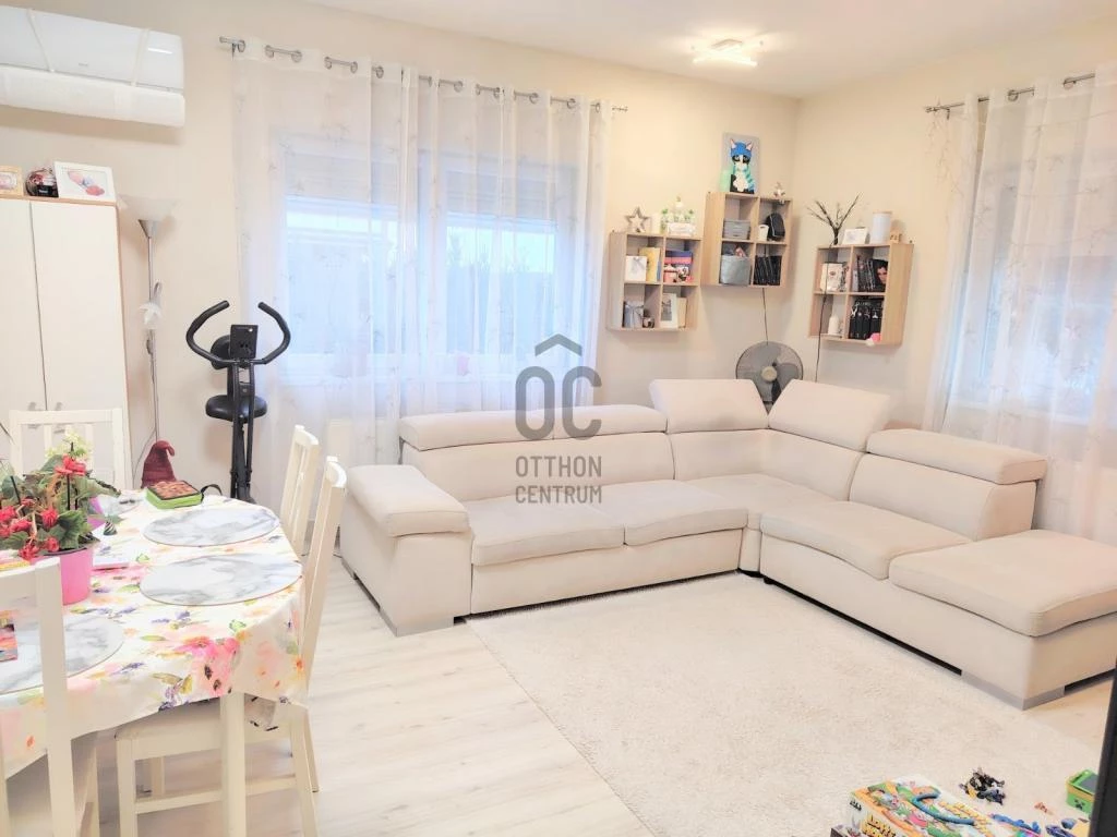 For sale semi-detached house, Budapest XXI. kerület, Királyerdő, Szent István út