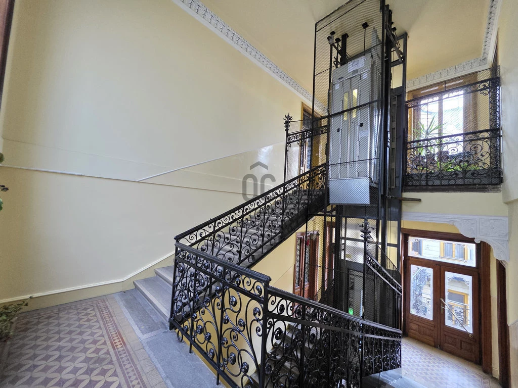 For sale brick flat, Budapest IX. kerület, Belső Ferencváros