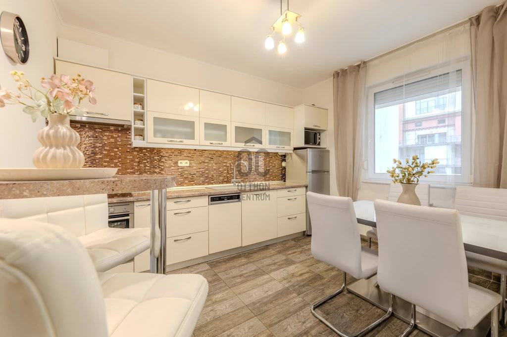 For sale brick flat, Budapest IX. kerület, Belső Ferencváros