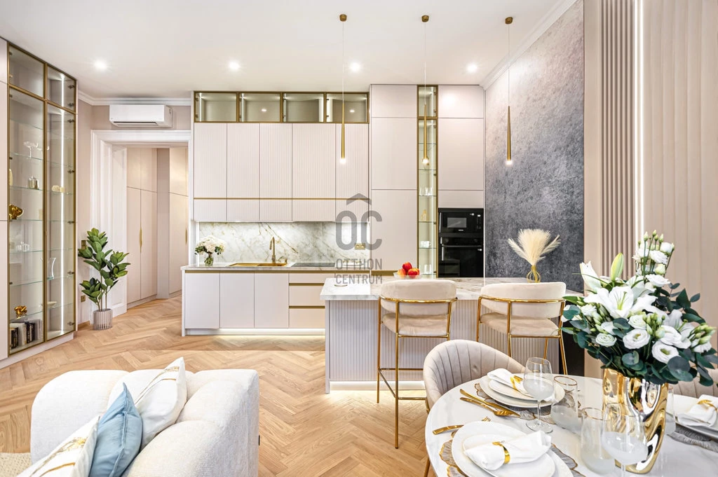 For sale brick flat, Budapest V. kerület, Dél-Belváros, Szarka utca