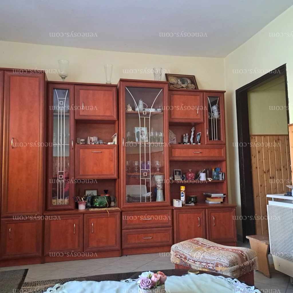 For sale house, Galambok