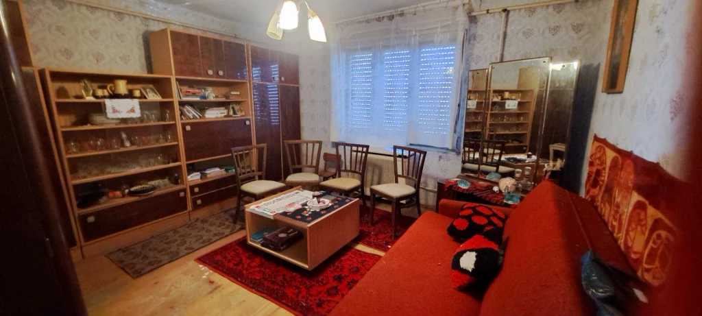 Panorámás felújítandó ház a Kis-Balaton szomszédságában – Nagyradán!