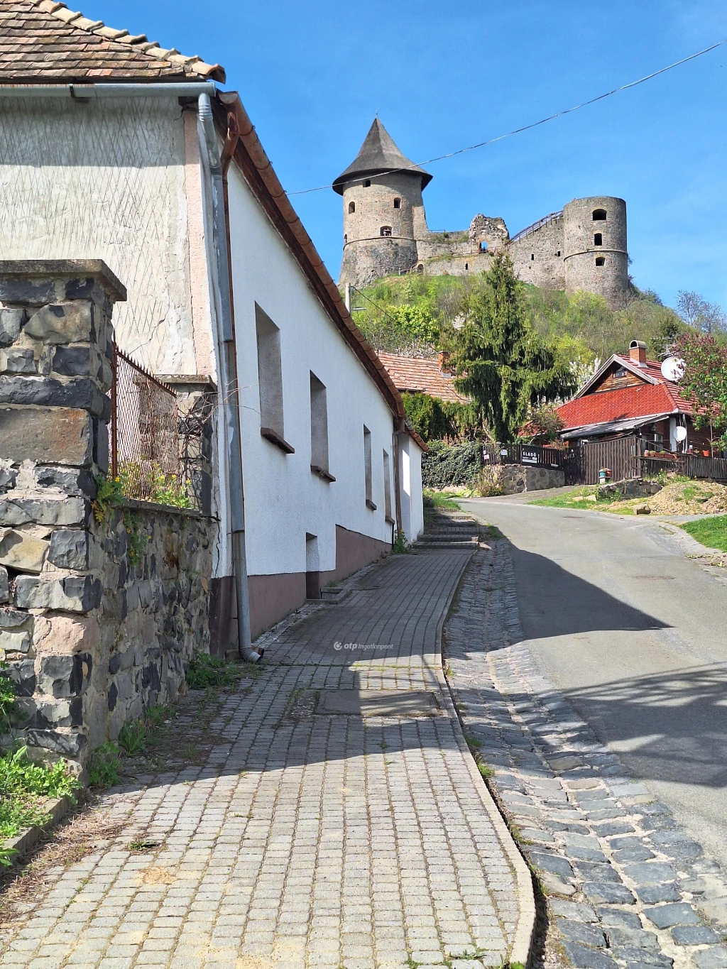 Eladó építési telek, Salgótarján, A vár alatt