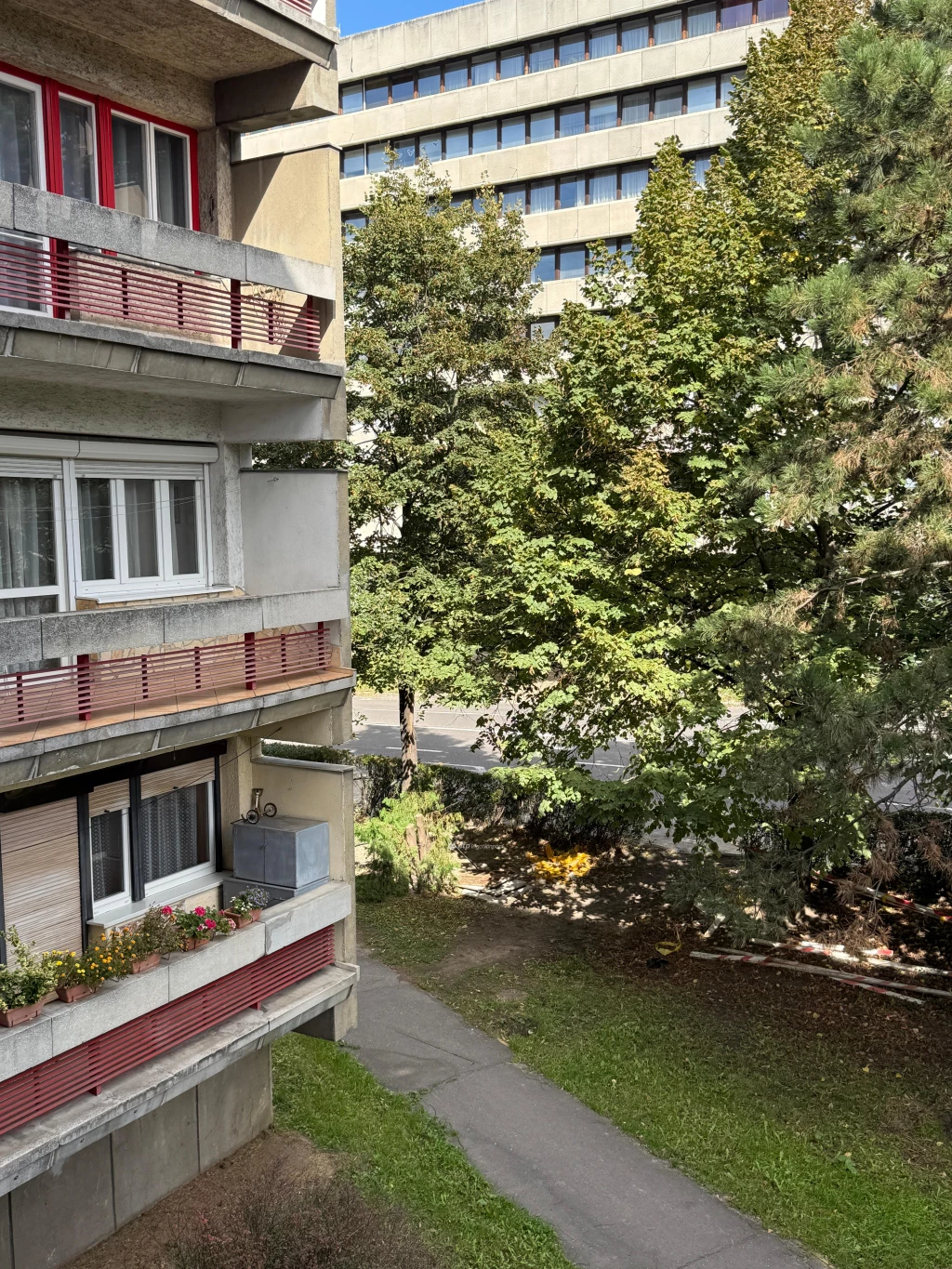 c3-1-name c2-20-name, Salgótarján, belváros