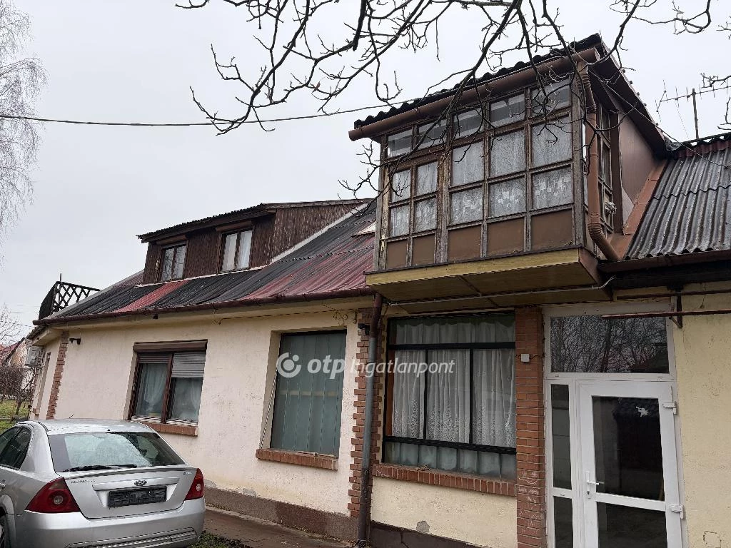 Eladó családi ház, Dejtár, csendes