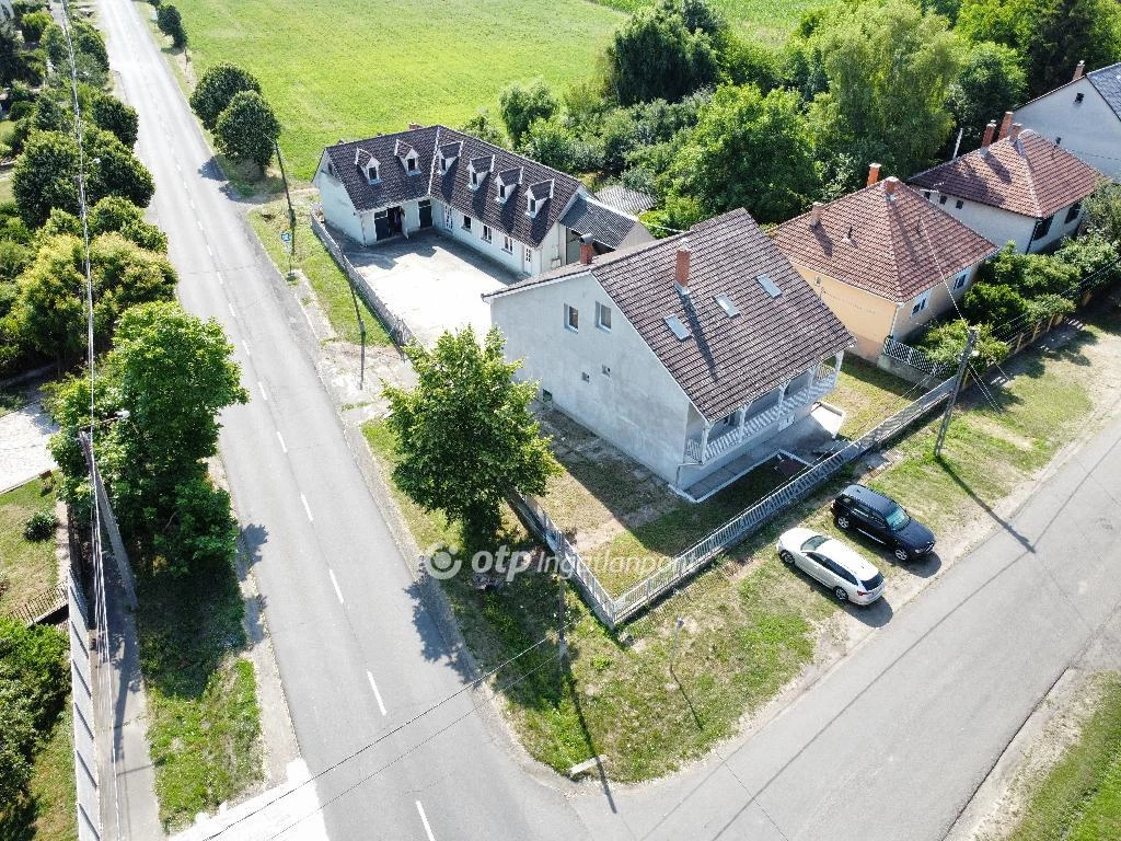 Eladó családi ház, Szécsény, Csendes