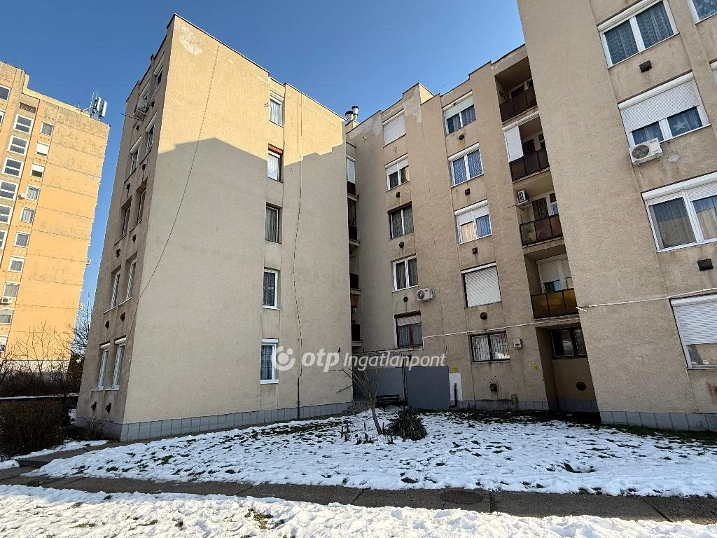 c3-1-name c2-20-name, Salgótarján, Ybl Miklós