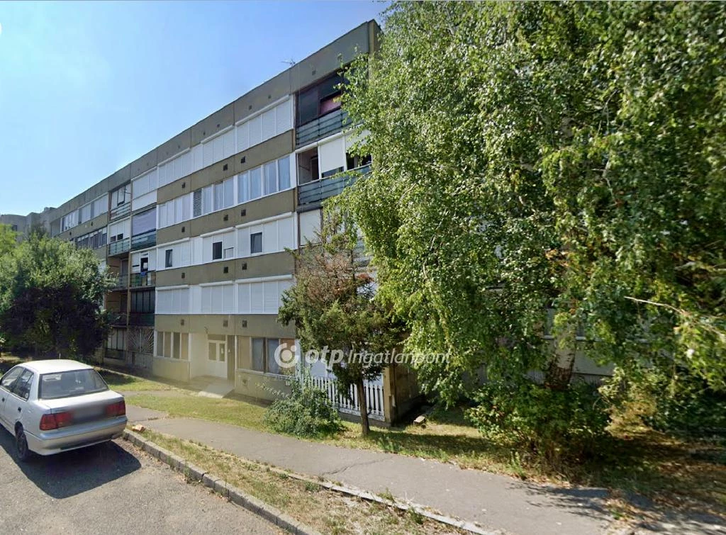 c3-1-name c2-20-name, Bátonyterenye, Lakotelep