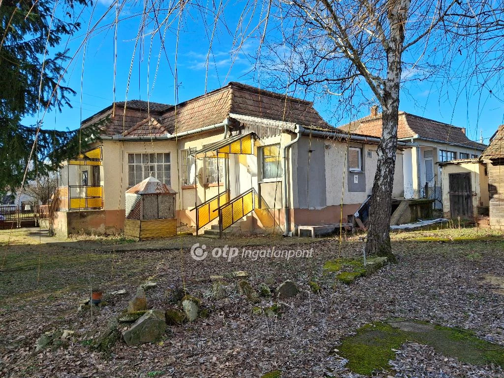 Eladó családi ház, Hugyag, Csendes