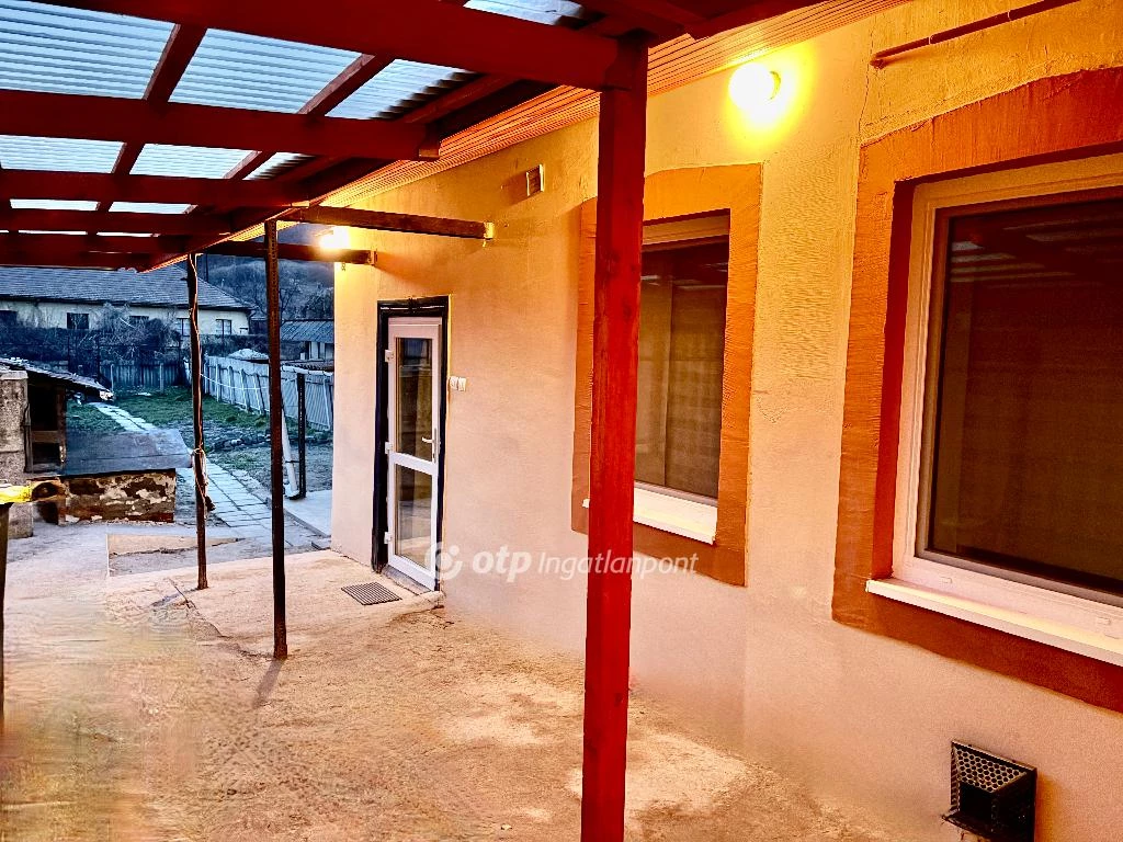 Eladó családi ház, Salgótarján, Fő út