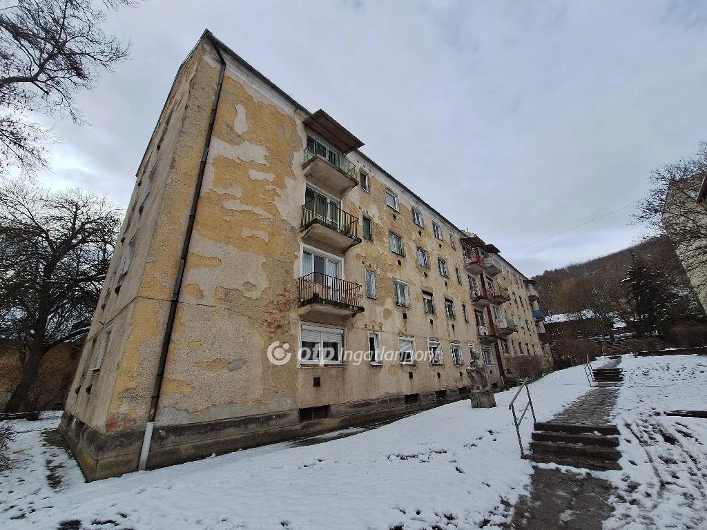 c3-1-name c2-19-name, Salgótarján, Salgó út