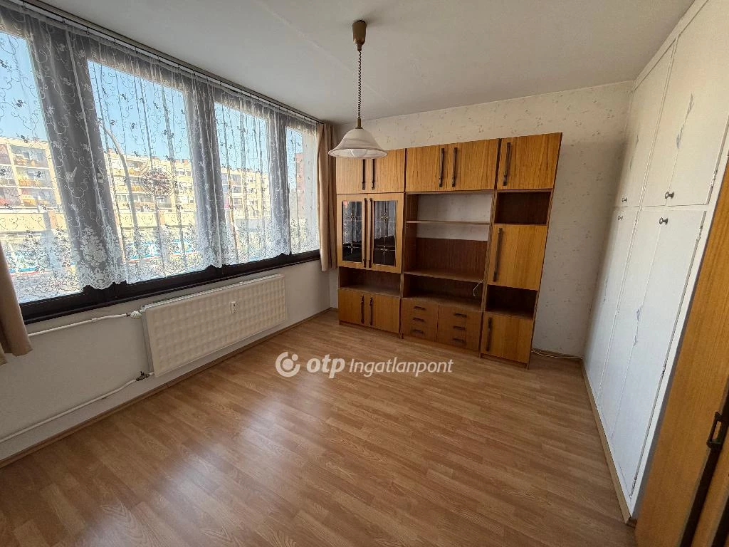 Kiadó panellakás, Balassagyarmat, Frekventált