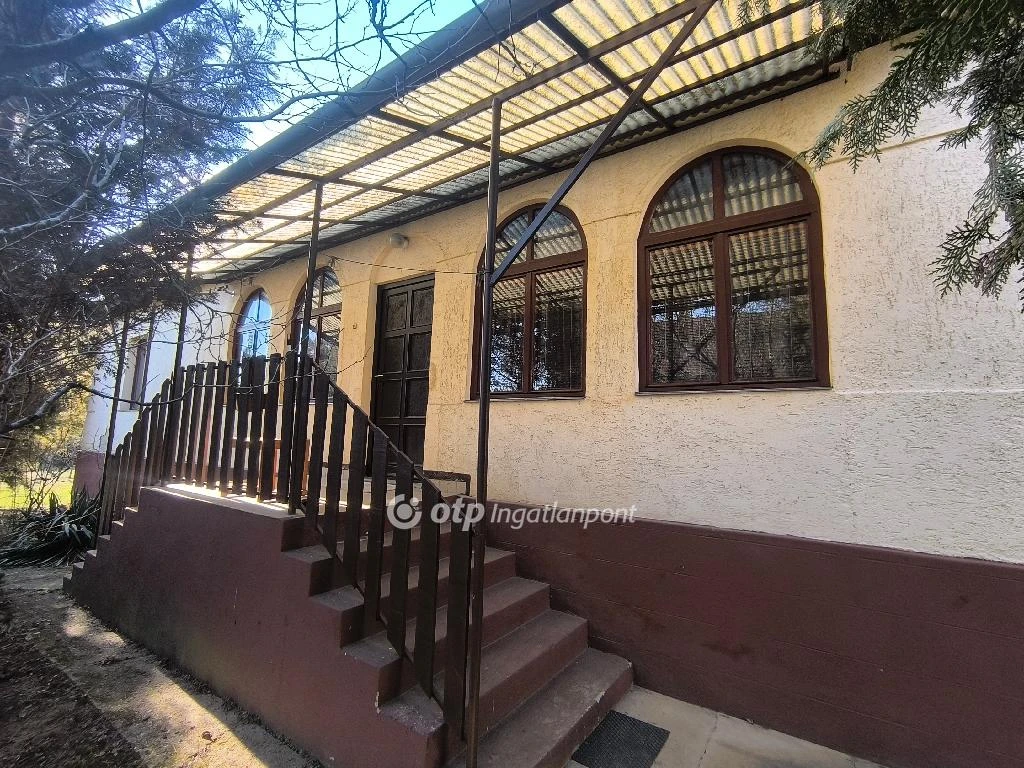 Eladó családi ház, Mátraszele, Mellékutca