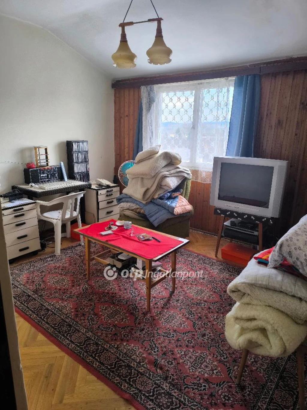 Eladó téglalakás, Bátonyterenye, Központ