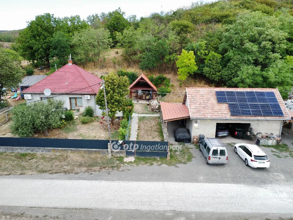 Eladó családi ház, Terény, Csendes
