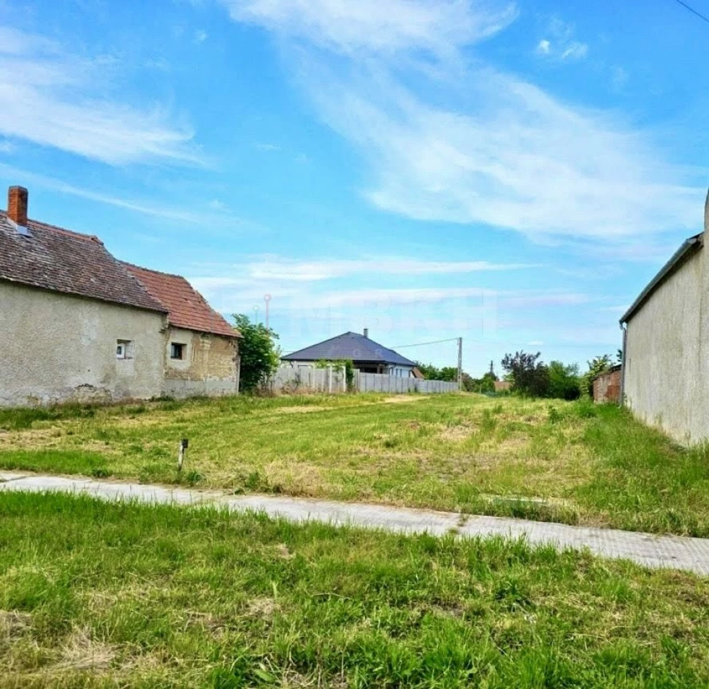 For sale building plot, Jánossomorja