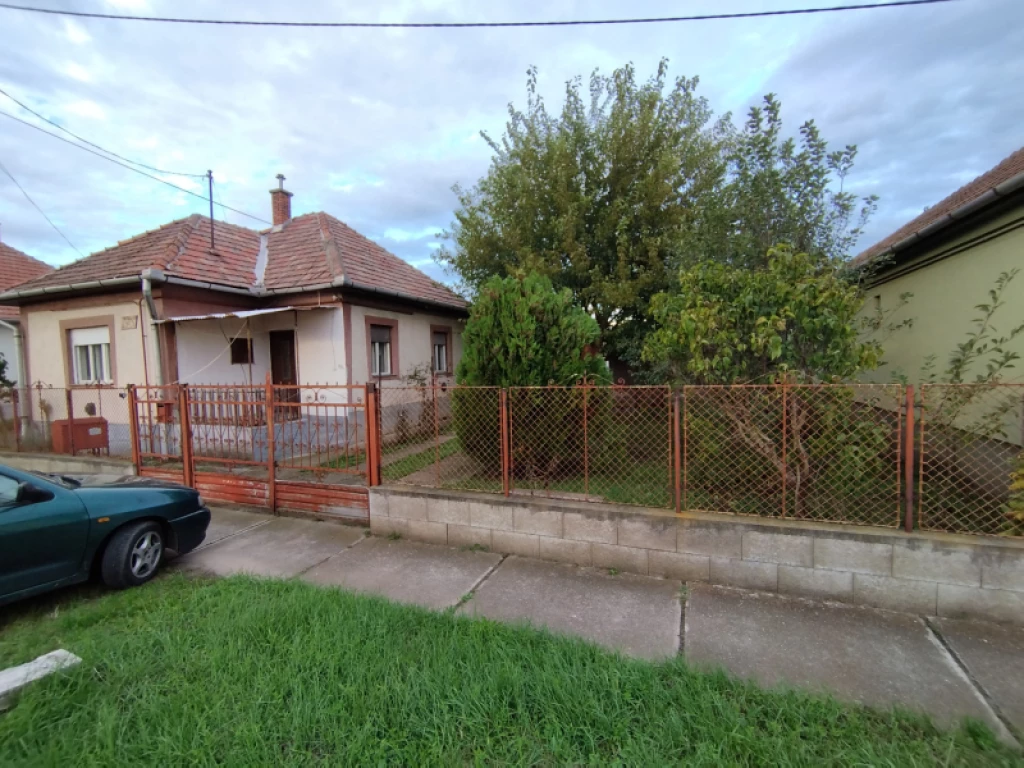 For sale house, Hort