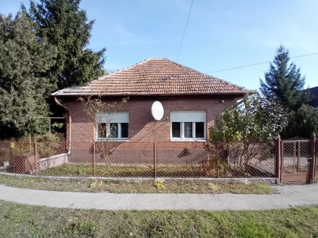 For sale house, Ecséd