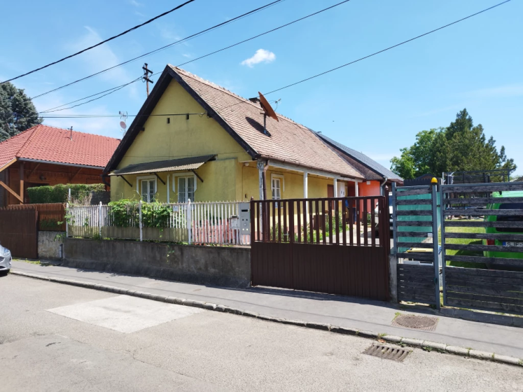 For sale part of a house property, Budapest XVI. kerület, Cinkota