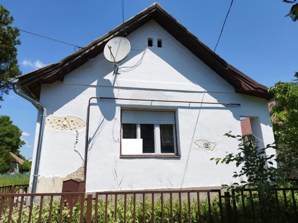 Eladó családi ház, Palotás