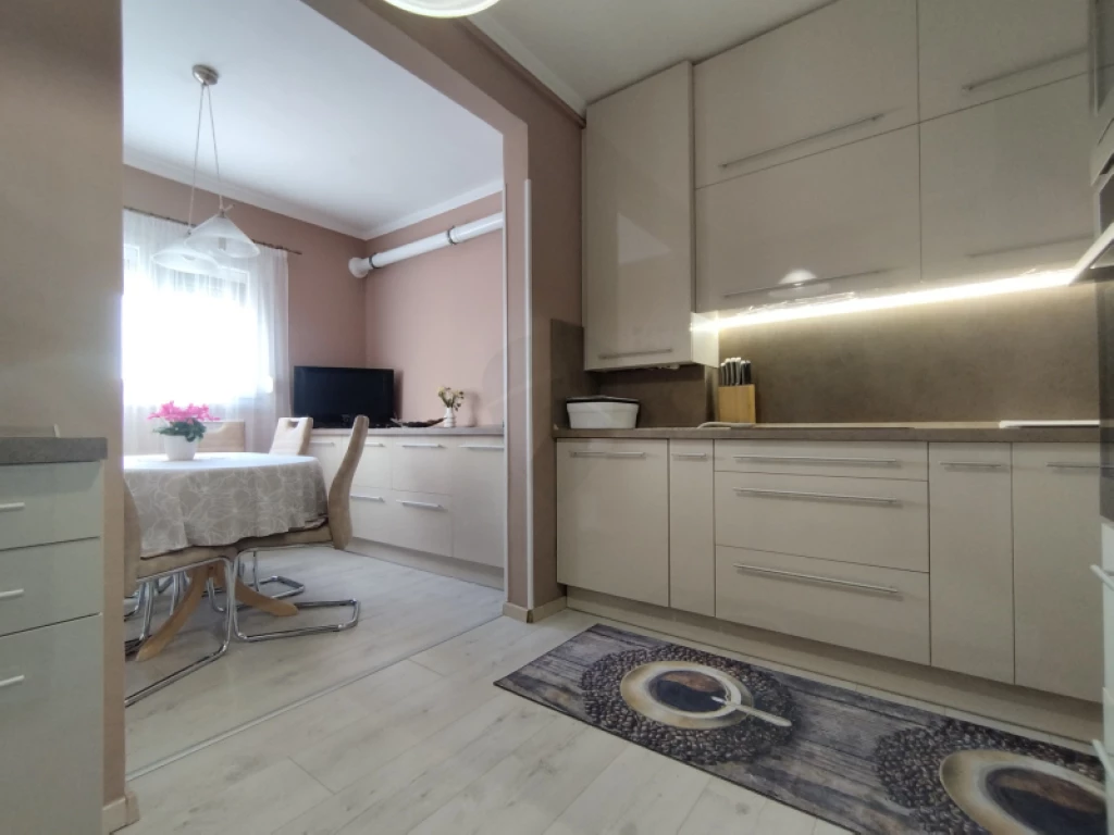 Eladó egyéb lakás, Hatvan