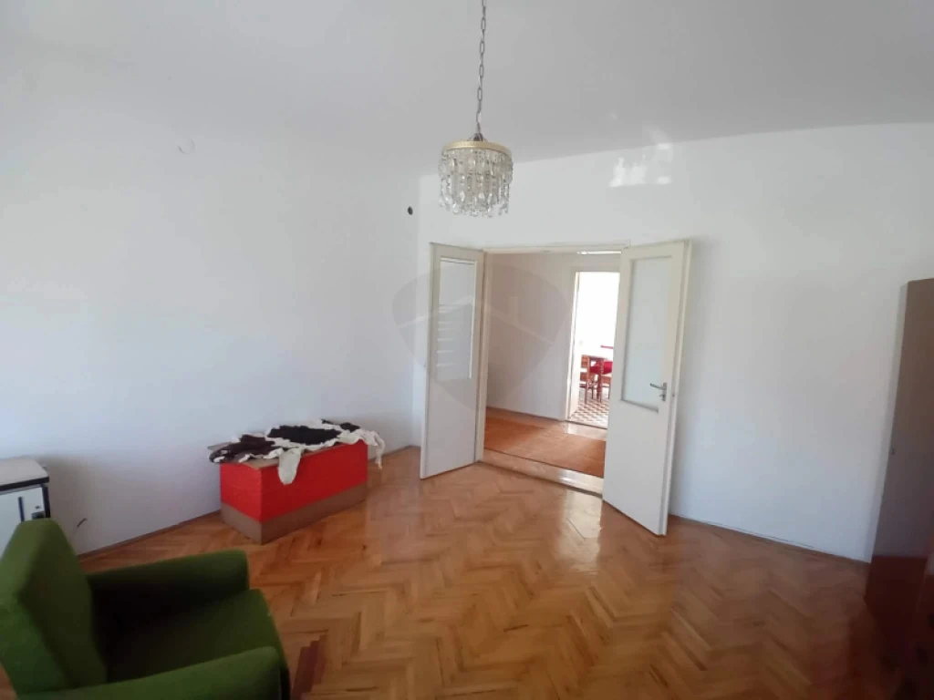 Eladó családi ház, Szentlőrinckáta