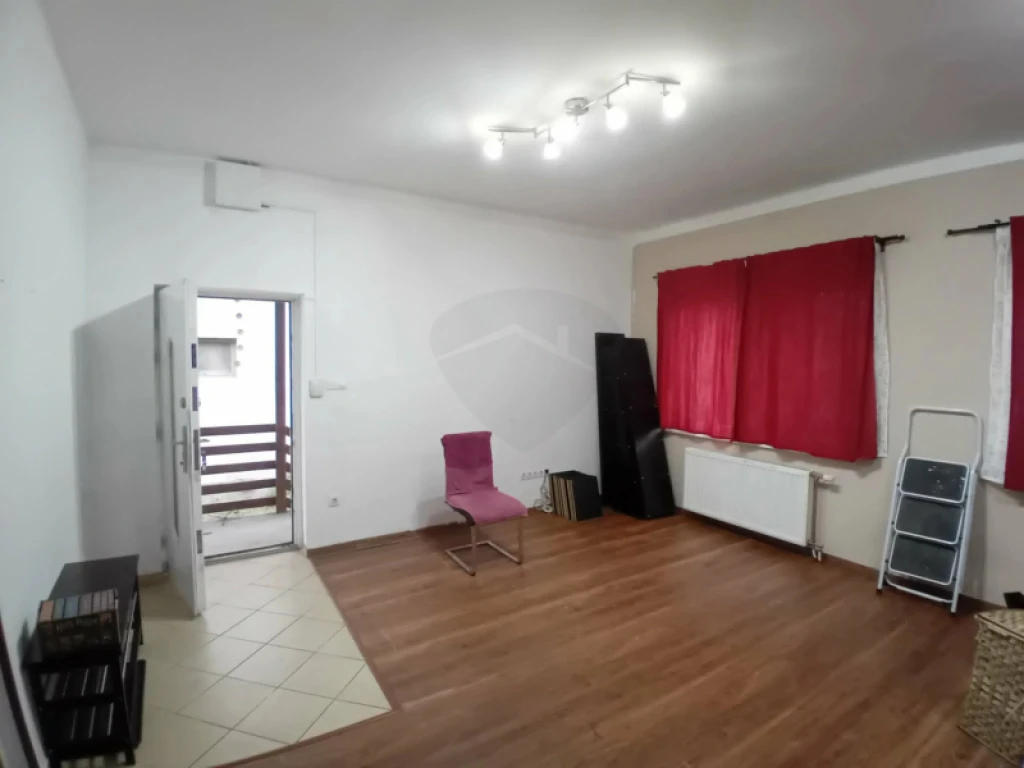 Eladó családi ház, Bag