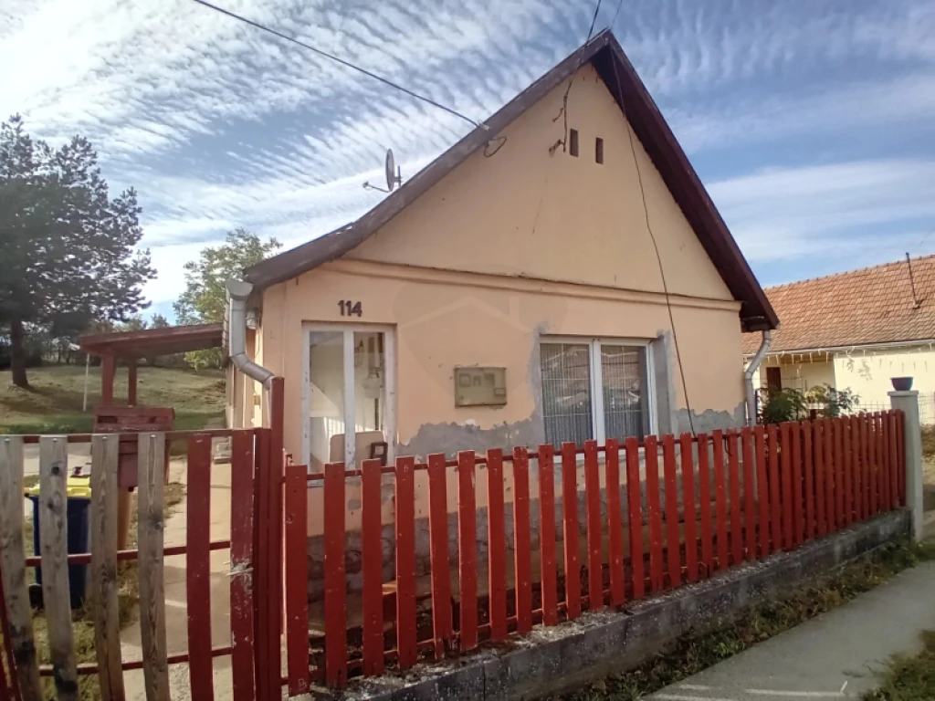 Eladó családi ház, Ecséd