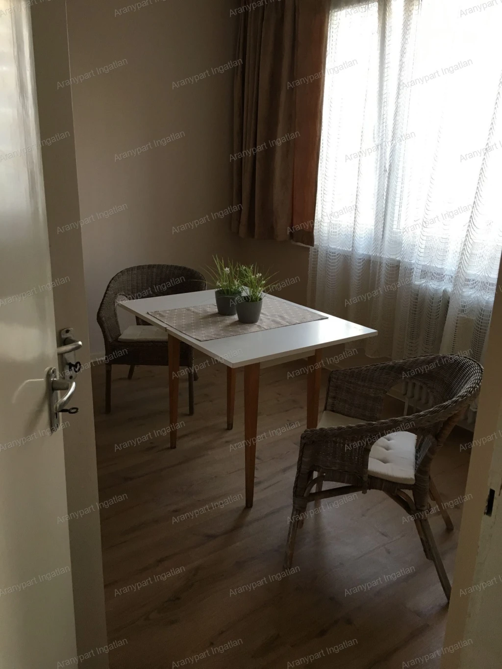 Győr, Adyvárosban a Barátság parkhoz közel, 53 m2-es, 2 szobás lakás eladó!