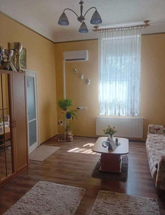 Eladó téglalakás, Mosonmagyaróvár