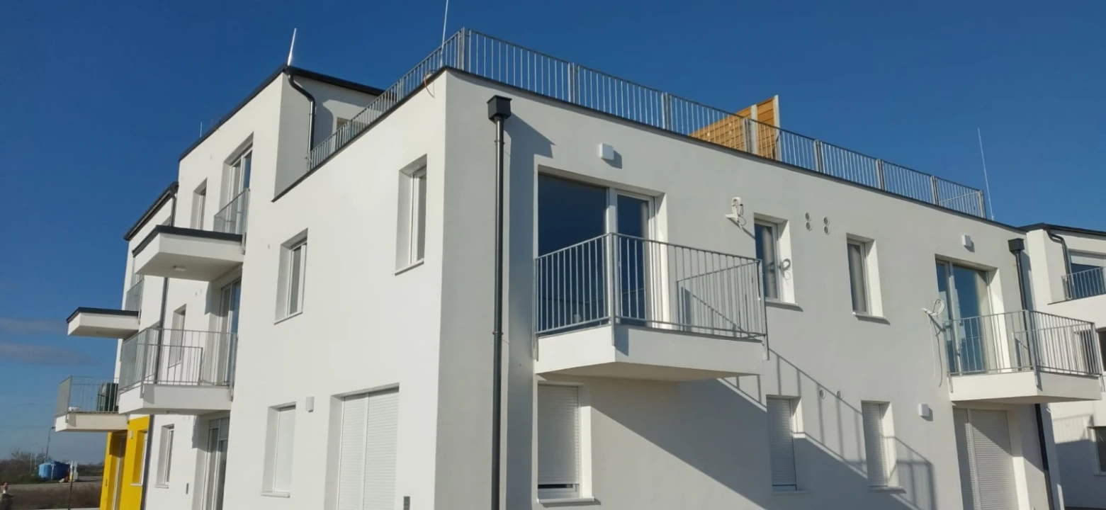 Eladó téglalakás, Levél