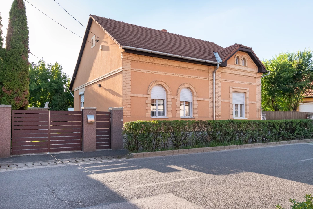 Eladó családi ház, Miskolc, Testvériség utca