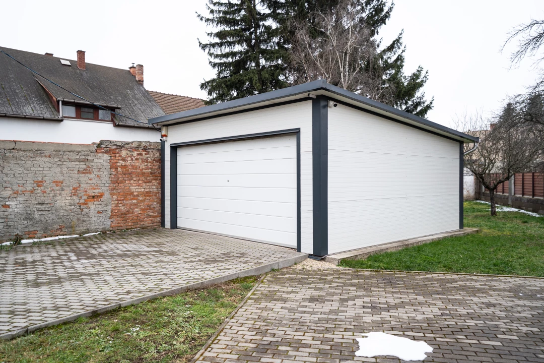 Kiadó egyedi garázs, Miskolc, Bocskai István utca